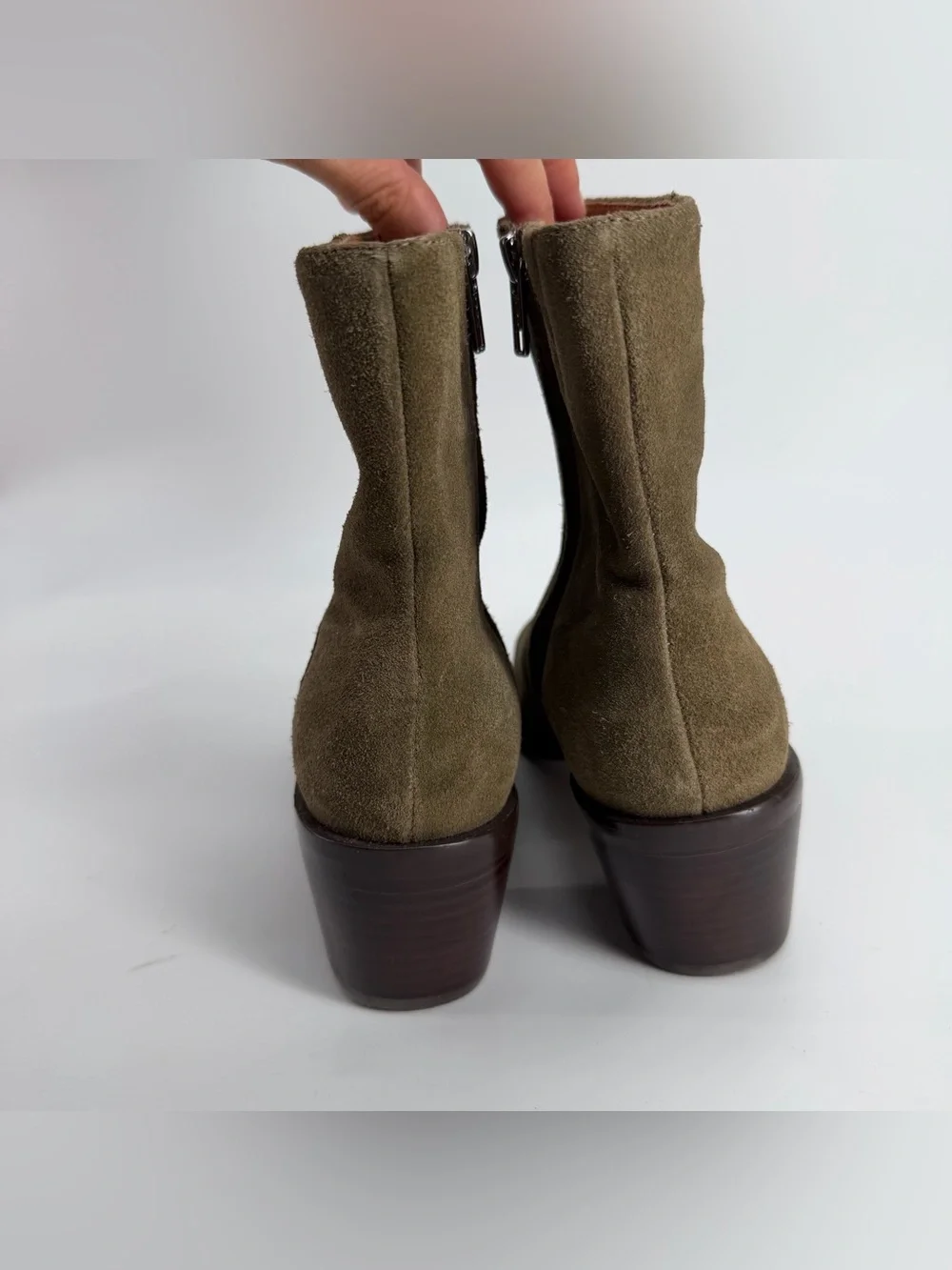 Madewel Suede Block Heel Ankle Boots Olive Green Size 7.5 NWOB